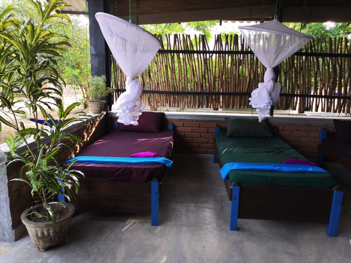 Auberge de jeunesse Yala Yin Yang à Palatupana Extérieur photo